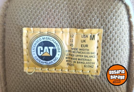 Indumentaria - BORCEGOS CATERPILLAR - En Venta