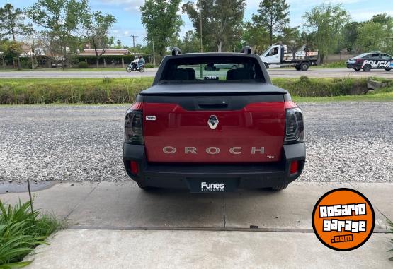 Autos - Renault Oroch iconic cvt 2023 Nafta 37000Km - En Venta