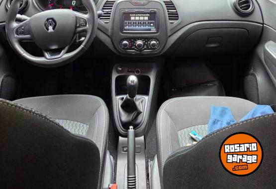 Autos - Renault Captur 2019 Nafta 76000Km - En Venta