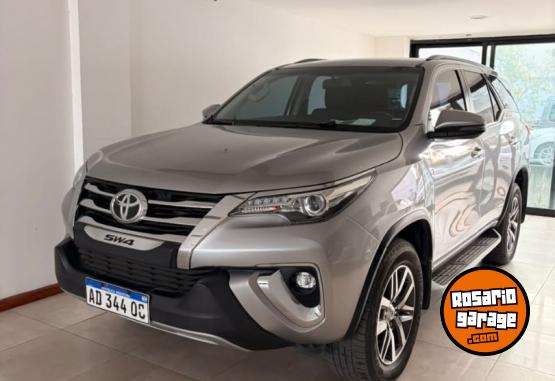 Camionetas - Toyota SW4 SRX 2019 Diesel 79000Km - En Venta