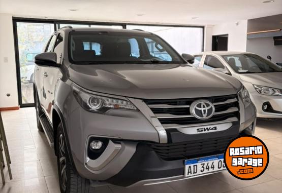 Camionetas - Toyota SW4 SRX 2019 Diesel 79000Km - En Venta