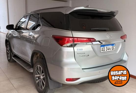 Camionetas - Toyota SW4 SRX 2019 Diesel 79000Km - En Venta