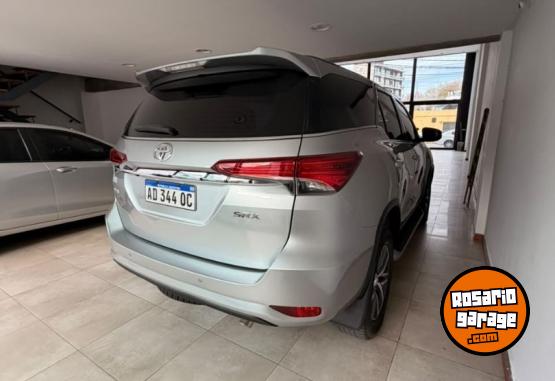 Camionetas - Toyota SW4 SRX 2019 Diesel 79000Km - En Venta