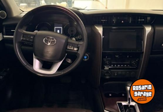 Camionetas - Toyota SW4 SRX 2019 Diesel 79000Km - En Venta