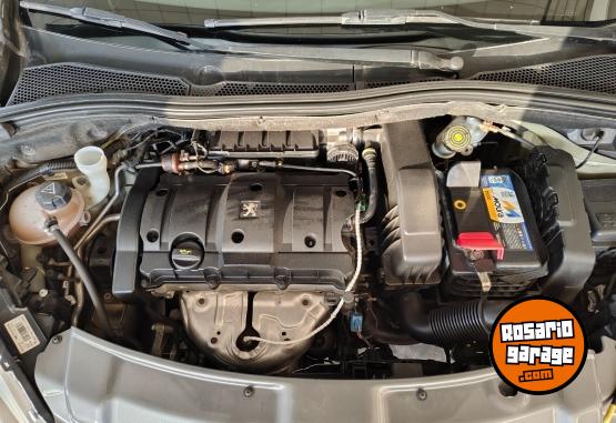 Autos - Peugeot 208 2015 Nafta 129600Km - En Venta