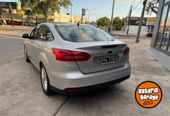 Autos - Ford Focus se plus 2016 Nafta 140000Km - En Venta