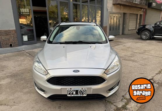 Autos - Ford Focus se plus 2016 Nafta 140000Km - En Venta