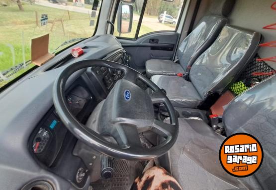 Camiones y Grúas - Ford cargo 1722 - En Venta