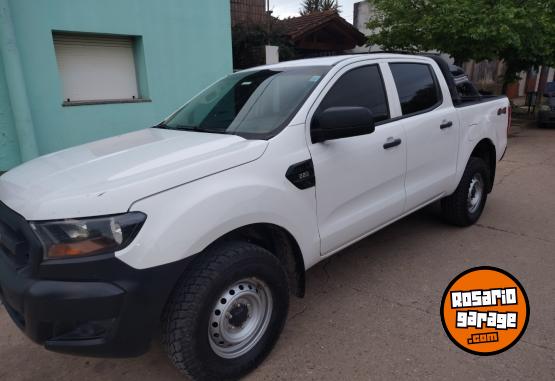 Camionetas - Ford Ranger 2022 Diesel 131000Km - En Venta