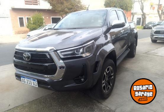 Camionetas - Toyota HILUX SRX 2024 Diesel 2500Km - En Venta