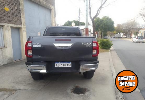 Camionetas - Toyota HILUX SRX 2024 Diesel 2500Km - En Venta