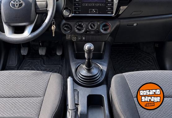 Camionetas - Toyota HILUX 2020 Diesel 153000Km - En Venta