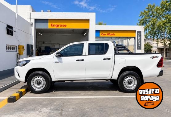 Camionetas - Toyota HILUX 2020 Diesel 153000Km - En Venta