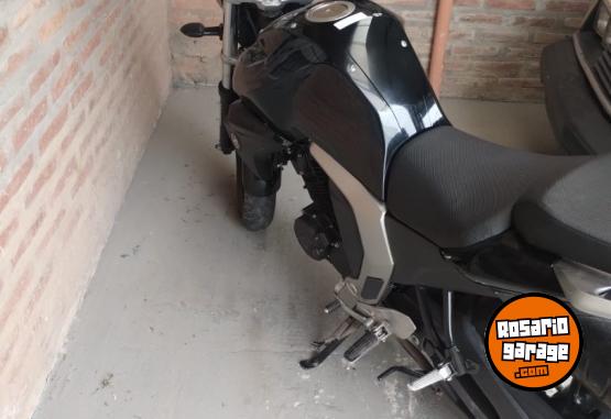 Motos - Yamaha FZ 2023 Nafta 10000Km - En Venta