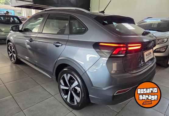 Autos - Volkswagen Nivus highline 2025 Nafta 18000Km - En Venta