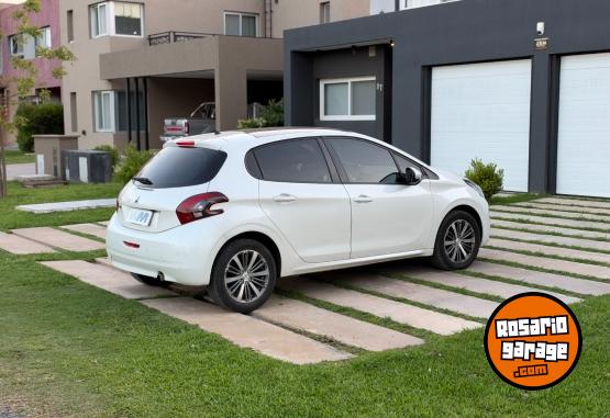 Autos - Peugeot 208 Feline 2020 Nafta 70000Km - En Venta