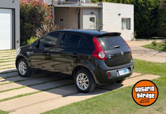 Autos - Fiat Palio Attractive 2017 Nafta 100000Km - En Venta