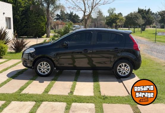 Autos - Fiat Palio Attractive 2017 Nafta 100000Km - En Venta