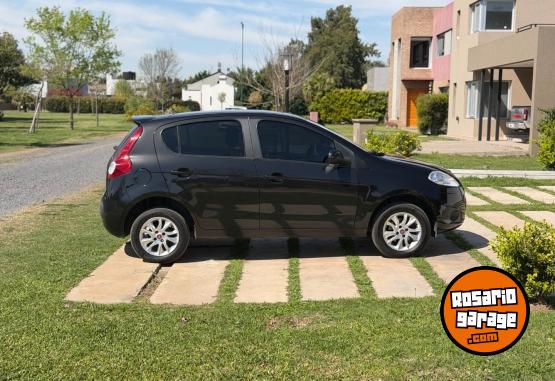 Autos - Fiat Palio Attractive 2017 Nafta 100000Km - En Venta