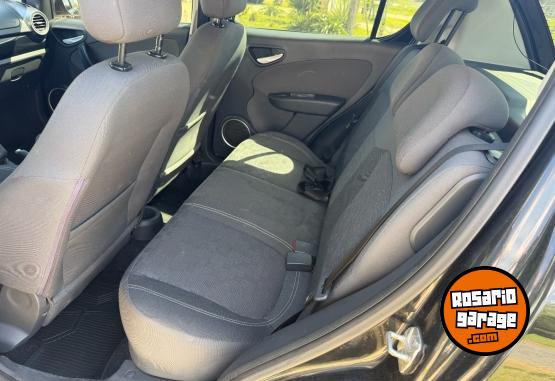 Autos - Fiat Palio Attractive 2017 Nafta 100000Km - En Venta