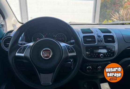 Autos - Fiat Palio Attractive 2017 Nafta 100000Km - En Venta