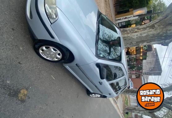 Autos - Volkswagen Gol 2004 Nafta 167000Km - En Venta