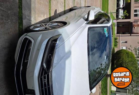Autos - Volkswagen Passat R Line 2019 Nafta 94000Km - En Venta