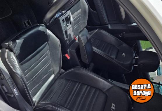 Autos - Volkswagen Passat R Line 2019 Nafta 94000Km - En Venta