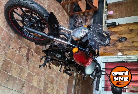 Motos - Royal Enfield Meteor 2024 Nafta 4900Km - En Venta