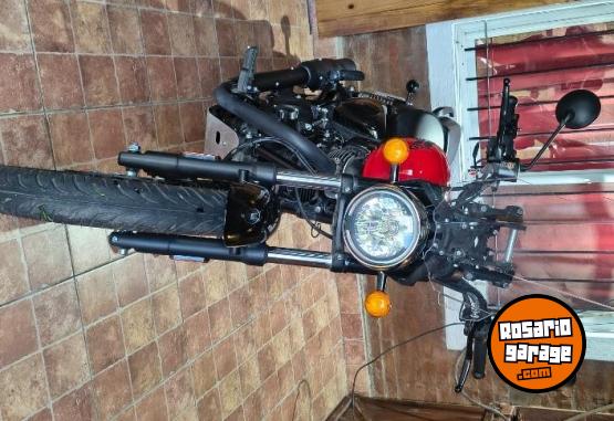 Motos - Royal Enfield Meteor 2024 Nafta 4900Km - En Venta