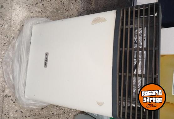 Hogar - TV 32" Y CALEFACTOR LONGVIE - En Venta
