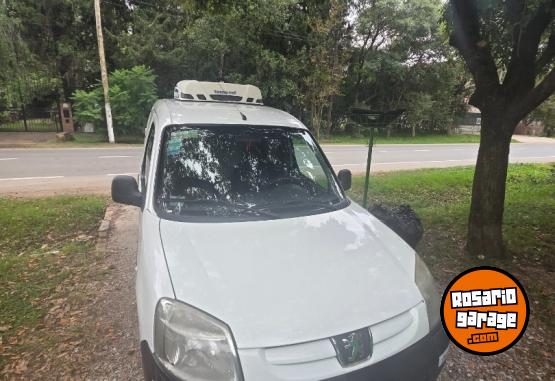 Utilitarios - Peugeot Partner 1.6 HDI 2012 Diesel 227000Km - En Venta