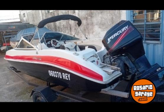 Embarcaciones - Vendo fishing 490 titular todo en regla 300 horas de uso con trailer. - En Venta