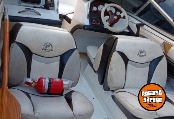 Embarcaciones - Vendo fishing 490 titular todo en regla 300 horas de uso con trailer. - En Venta