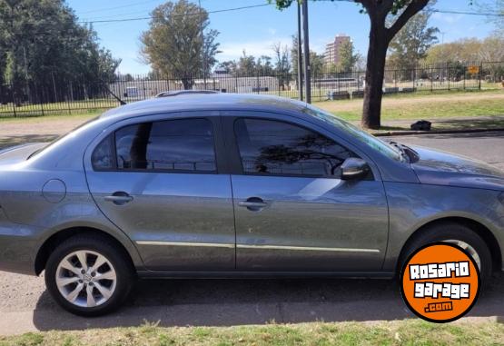 Autos - Volkswagen Voyage 2016 Nafta 130000Km - En Venta