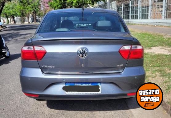 Autos - Volkswagen Voyage 2016 Nafta 130000Km - En Venta