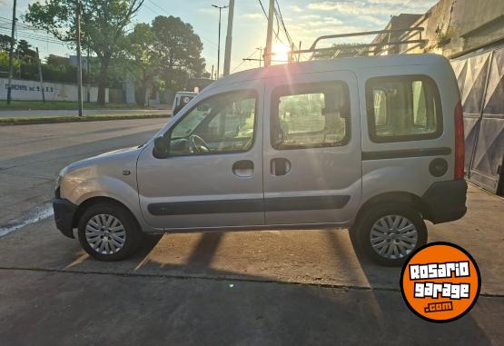 Utilitarios - Renault Kangoo 2014 GNC 230000Km - En Venta