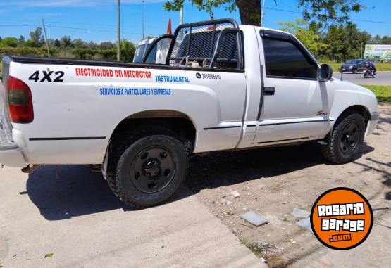 Camionetas - Chevrolet S10 cabina simple 2005 Diesel 440000Km - En Venta