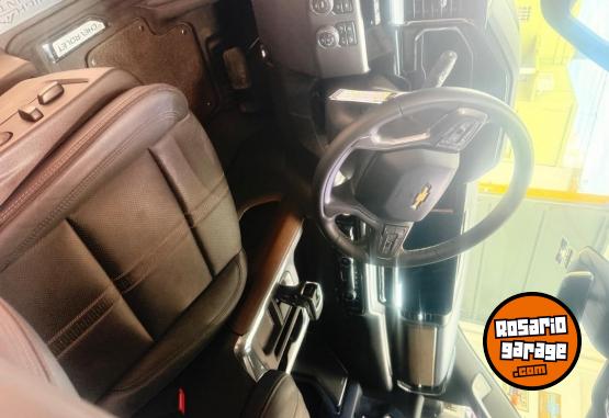 Camionetas - Chevrolet Silverado HC 2025 Nafta 34000Km - En Venta