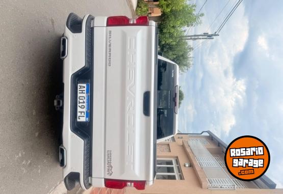 Camionetas - Chevrolet Silverado HC 2025 Nafta 34000Km - En Venta