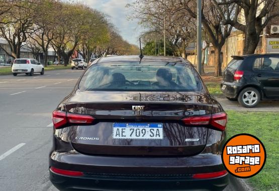 Autos - Fiat Cronos drive 2021 Nafta 80000Km - En Venta