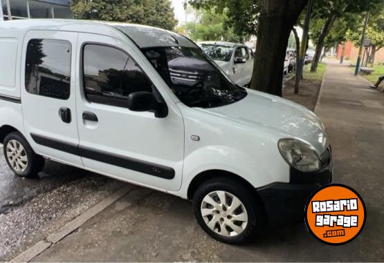 Utilitarios - Renault Kangoo confort GNC LEER 2016 GNC 158000Km - En Venta