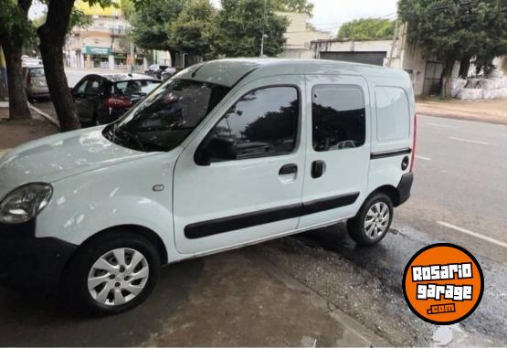 Utilitarios - Renault Kangoo confort GNC LEER 2016 GNC 158000Km - En Venta