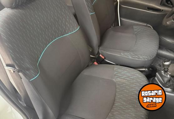Utilitarios - Renault Kangoo confort GNC LEER 2016 GNC 158000Km - En Venta