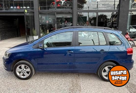 Autos - Volkswagen SURAN 1.6 TRENDLINE 2016 Nafta 145000Km - En Venta