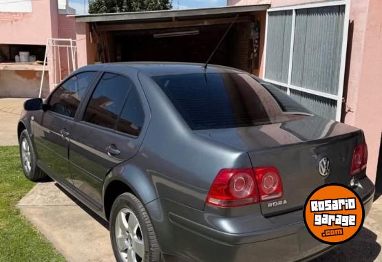 Autos - Volkswagen bora 2.0 2010 Nafta 70000Km - En Venta