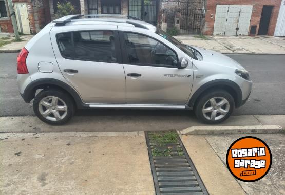 Autos - Renault Sandero 2010 Nafta 170000Km - En Venta