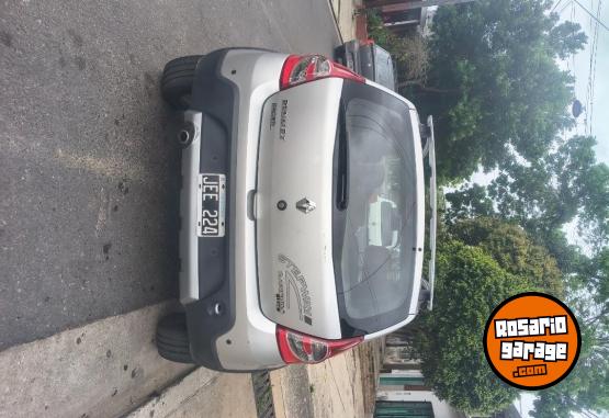 Autos - Renault Sandero 2010 Nafta 170000Km - En Venta
