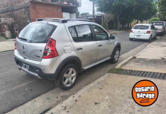 Autos - Renault Sandero 2010 Nafta 170000Km - En Venta