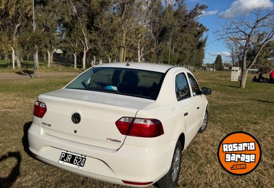 Autos - Volkswagen Voyage 2015 Nafta 162000Km - En Venta